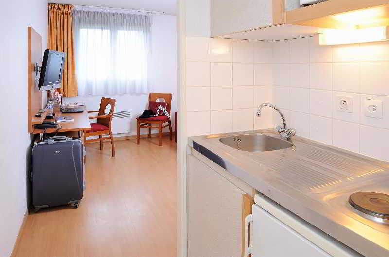 Sejours & Affaires Nantes Ducs De Bretagne Aparthotel Exterior foto